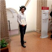 Offro lezione private di italiano, geografia, storia e filosofia per studenti di scuole medie e superiori.